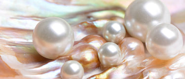 The Meaning and Properties of June Birthstones - Pearls & Alexandrite