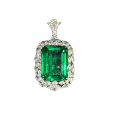 9.5ct Emerald Pendant